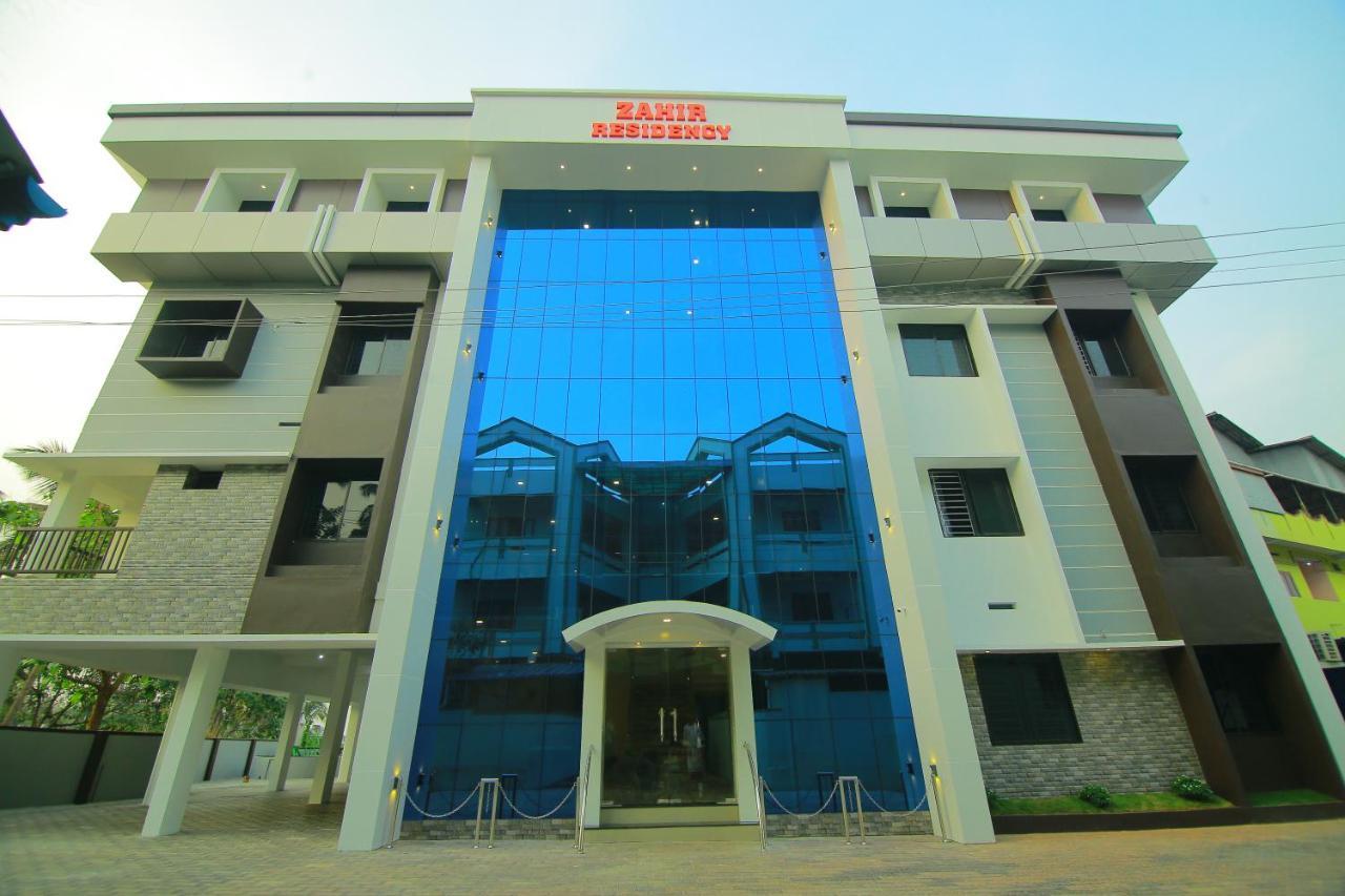 Отель Zahir Residency Kondotty Экстерьер фото