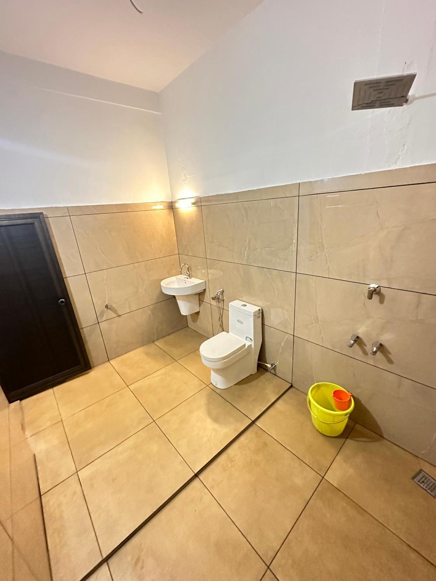 Отель Zahir Residency Kondotty Экстерьер фото