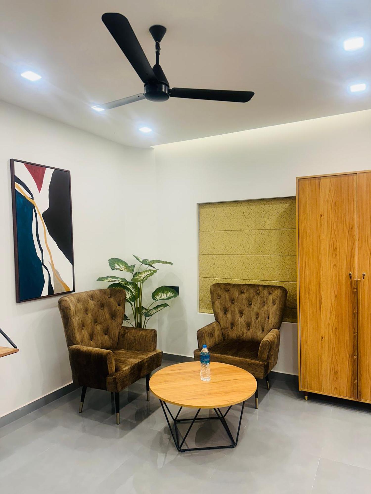 Отель Zahir Residency Kondotty Экстерьер фото